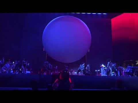Ariana Grande x *NSYNC at Coachella 2019