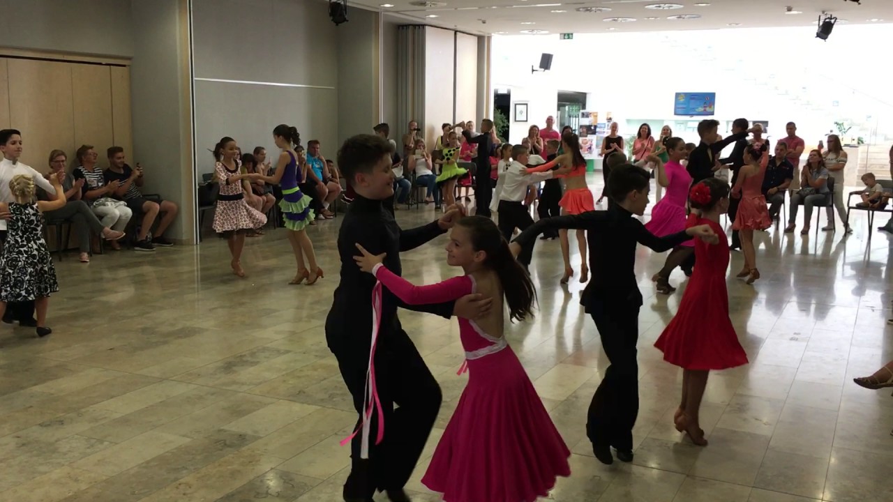 A 2017-es szolnoki Szilver tánctábor össztánca