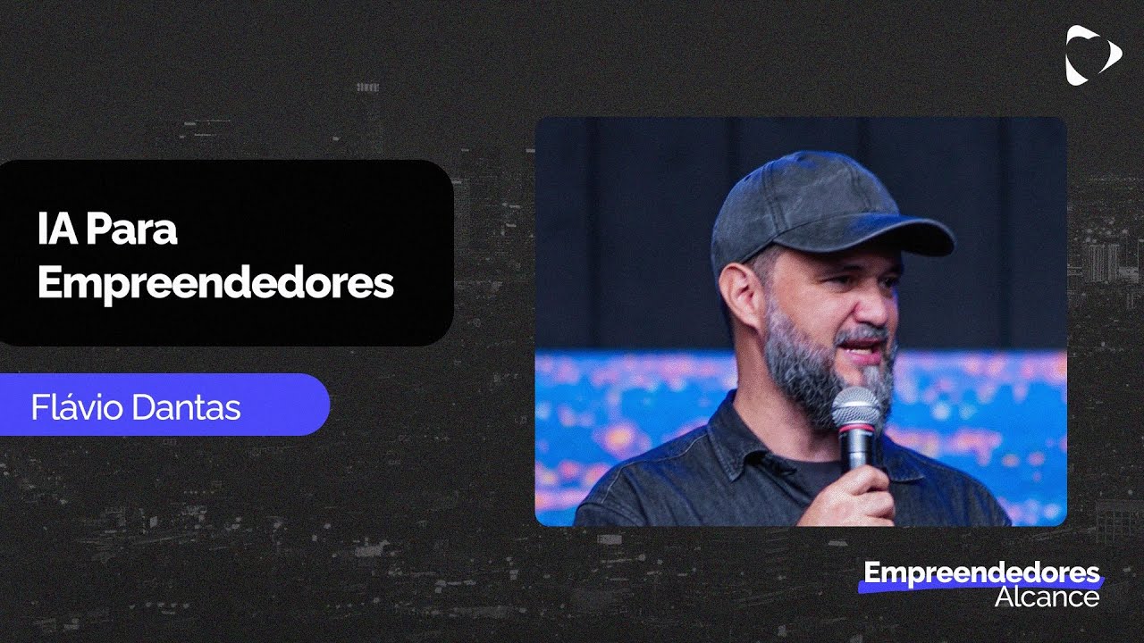 Flávio Dantas discutindo IA e inovação ética em evento do Alcance Curitiba.