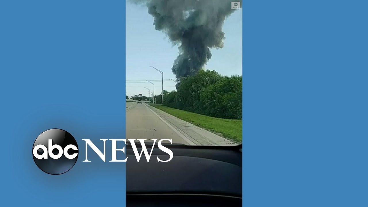 Huge smoke rises from scrapyard fire in Florida
