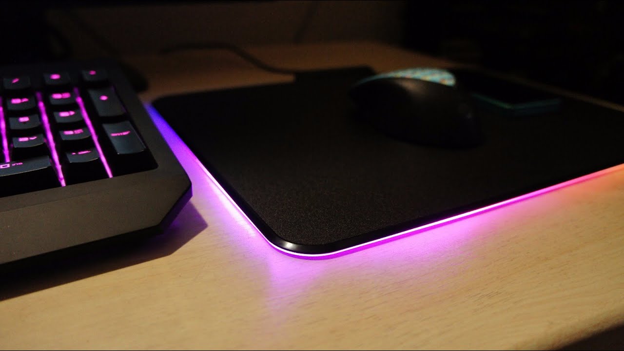 Razer Firefly RGB mouse mat unboxing and review - YouTube