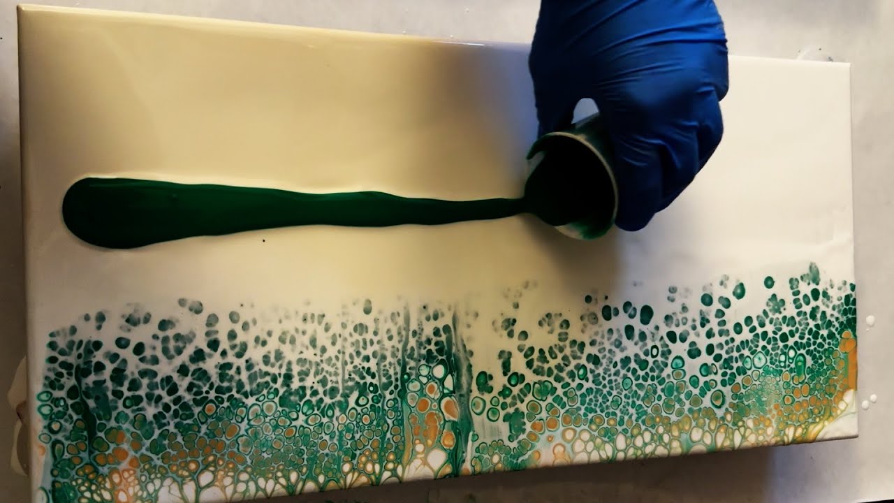 A SWIPE of Green in Acrylic Pouring 💚 Swipe Technique | Fluid Art