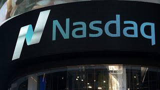Nasdaq Drops Again, Has Worst Month Since 2008