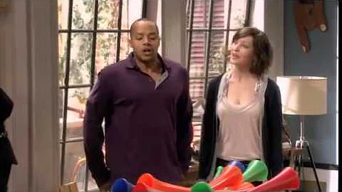 Rebecca Larsen  in The Exes Pilot