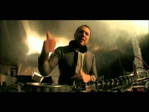 Babi Minune & Denisa & Mr Juve - Jumatate eu, Jumatate tu