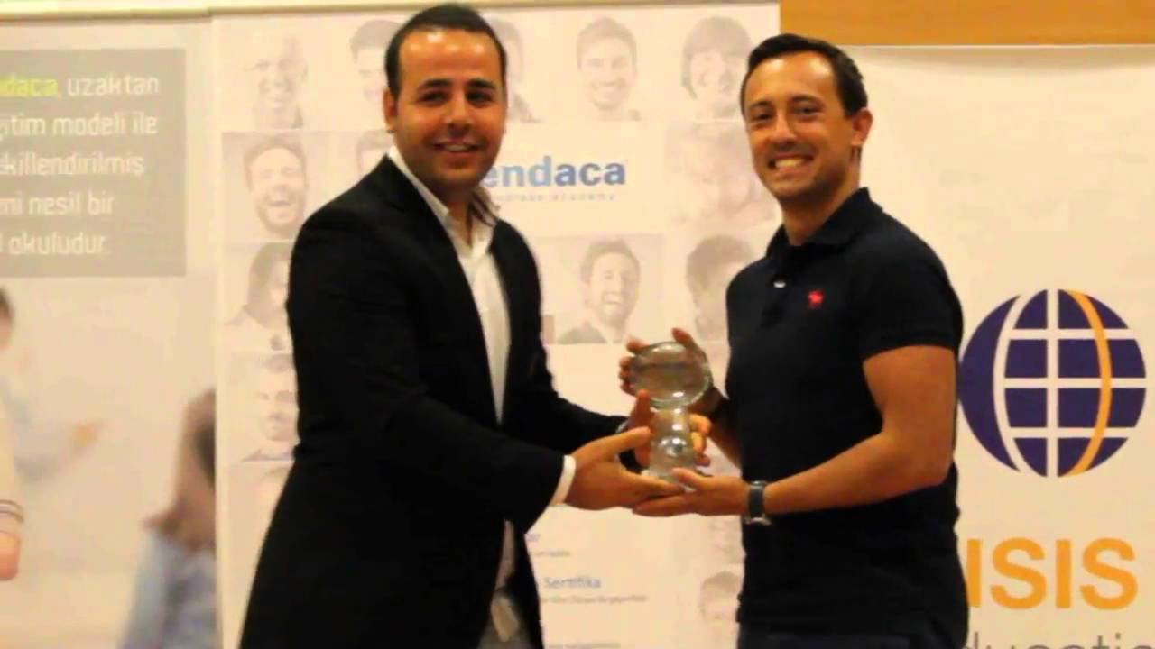 Endless CAMPUS Liderlik Kampı 2014 - YouTube