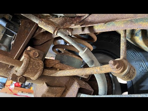 Replacing the Rear Sway Bar Links and Bushings on a 1997 Jeep TJ - YouTube