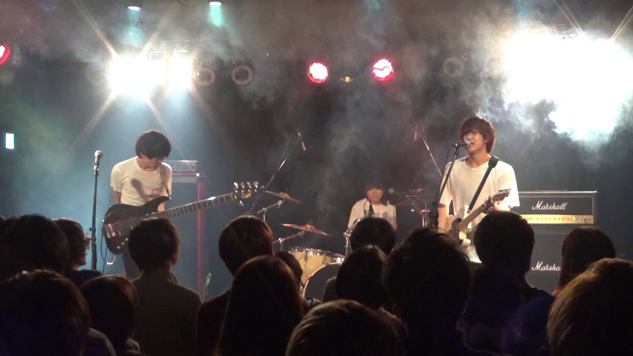 神戸大学 軽音楽部 Saucy Dogのコピー