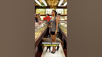 Super glamorous beautiful woman turns out to be a follower of the Babi ngepet pesugihan #shorts