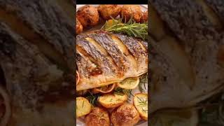 Un Bon Pageot Au Four Bien Garni Et Pommes Te Terres Au Romarin سمك البيجوت