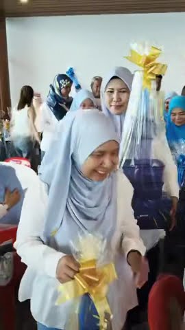 Yeahh pkacik berjaya #pakciktupperware #pakciktiktok