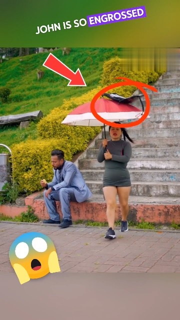 See what's on umbilical 😮 Trust no umbrella! ☂️🕵️‍♀️😮 #shorts #viralshorts #trending