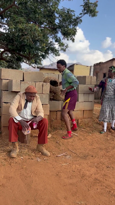 “Akamkhandze enebe”  (GOGO X HEMBE X SLIM BEE) #entertainme #comedy #funny