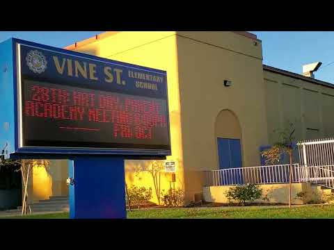 Vine Street Elementary School with Hollywood   HOLLYWOOD HAPPENINGS
