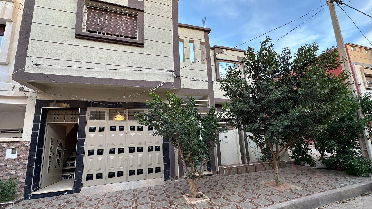 منزل ممتاز للبيع يتكون من طابق ارضي ونصف مساحة 130 متراً قريب من جميع مرافق متوفرة 0668276123 ☎️☎️