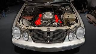 J'ai transformé ma Mercedes en Ferrari.. Pour rouler 5 minutes avant de tout casser..