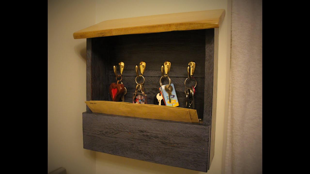 DIY Pallet Wood Key Holder - YouTube