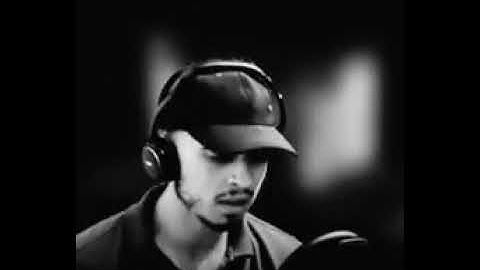 وما جعلنا لبشر من قبلك الخلد)(القرآن الكريم