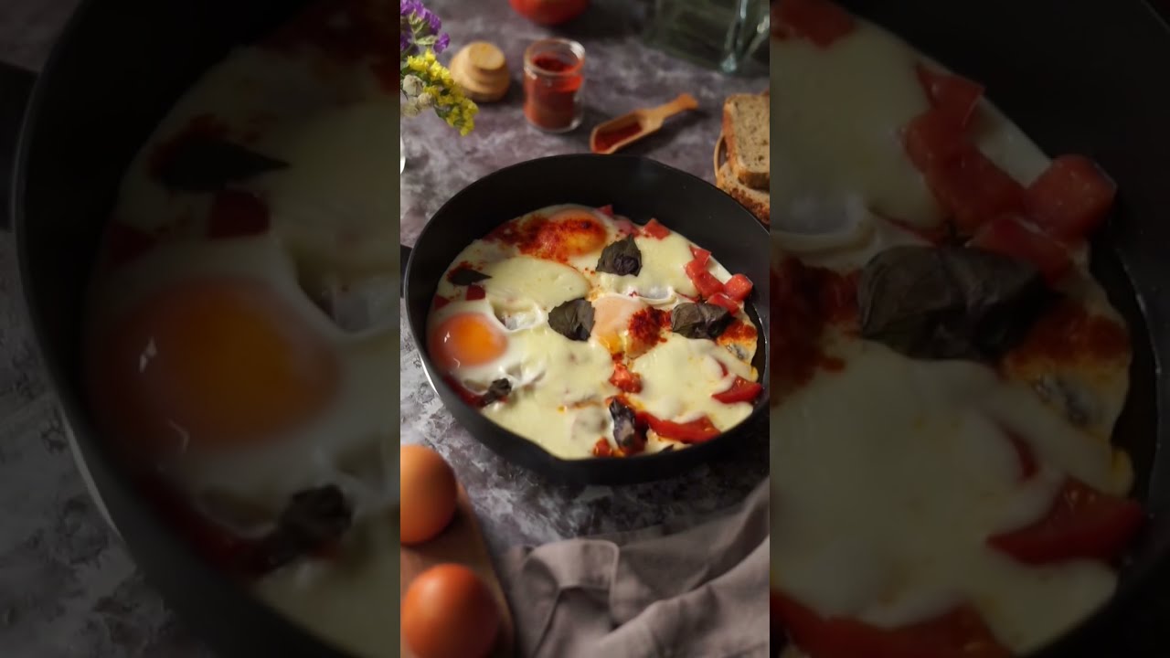Королевский завтрак - яичница с помидорами и сыром #shorts