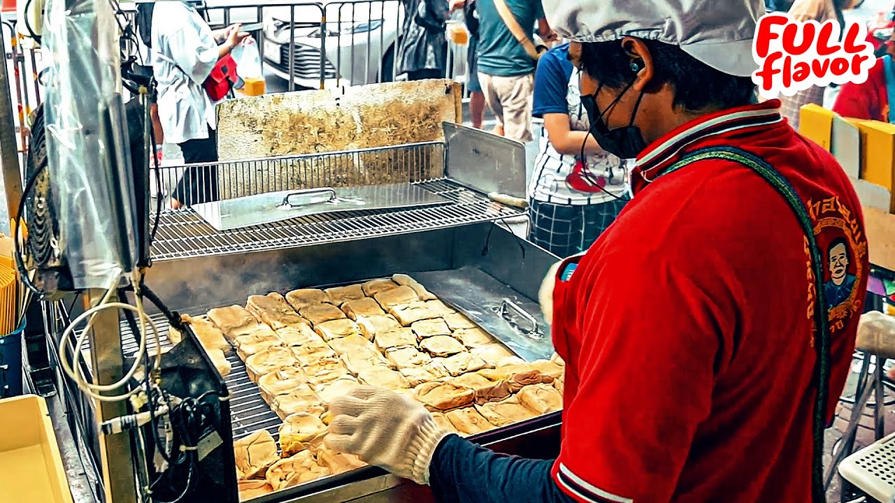 Best Toasted Bread Thai Street Food Yaowarat Toasted Buns ขนมปัง