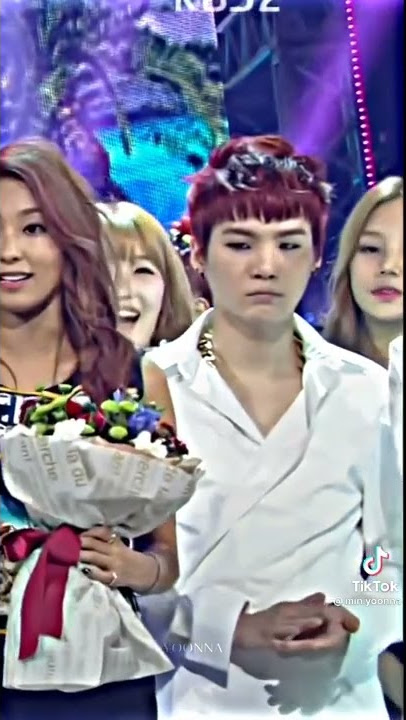 momen yang bikin suga nutup aurat nya sampe sekarang😭🤣 #suga #bts #minyoongi