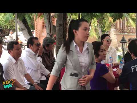 Trực tiếp đám tang NSƯT Thanh Sang: NSƯT Minh Vương nhìn mặt đàn anh lần cuối