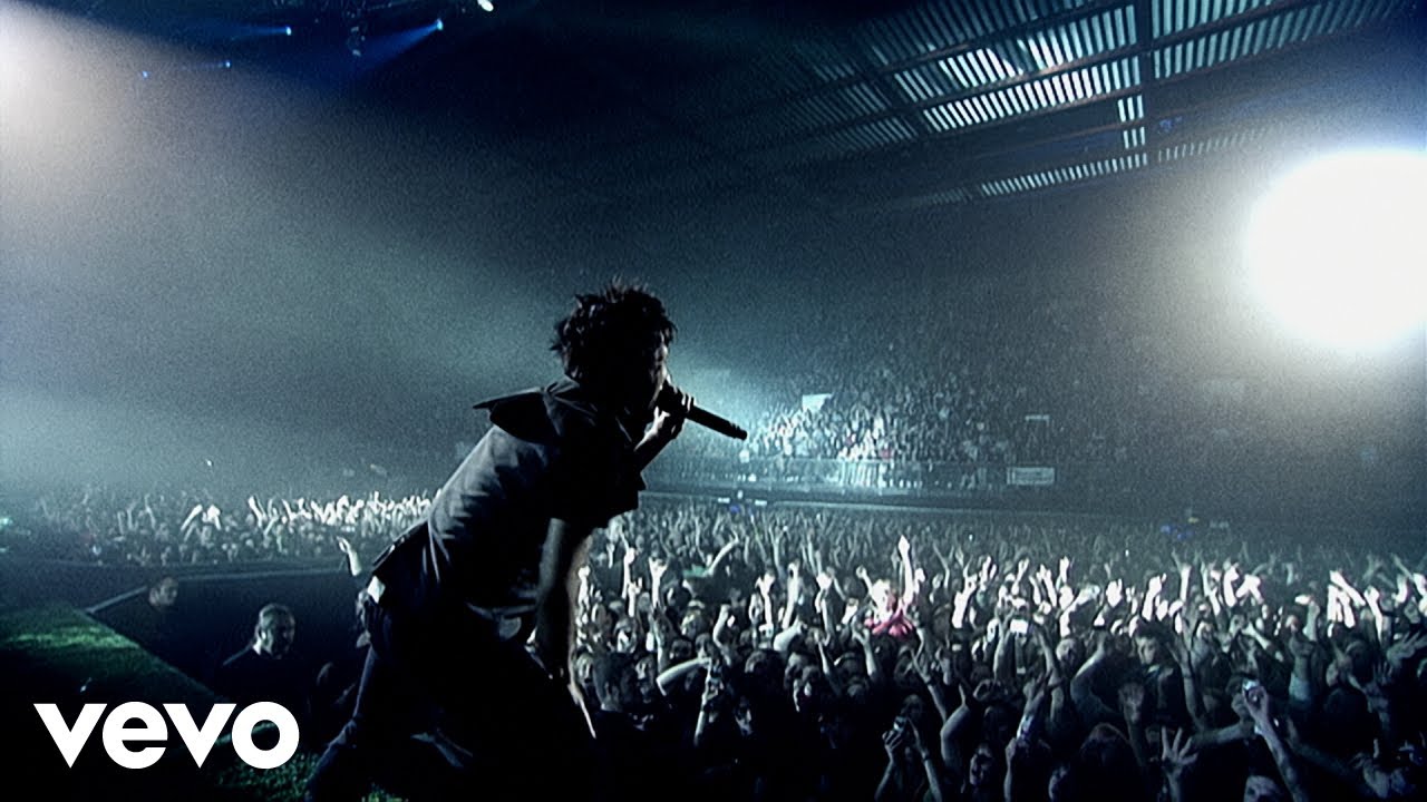 Indochine - L'aventurier (Alice & June Tour au Zénith de Lille 2007)