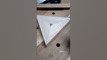 Mudah cara membuat bangun segitiga sama sisi. @Karyaklasikchannel