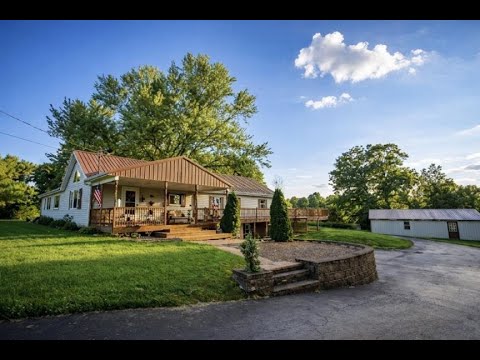 1425 Old State Road, New Castle, PA home video tour