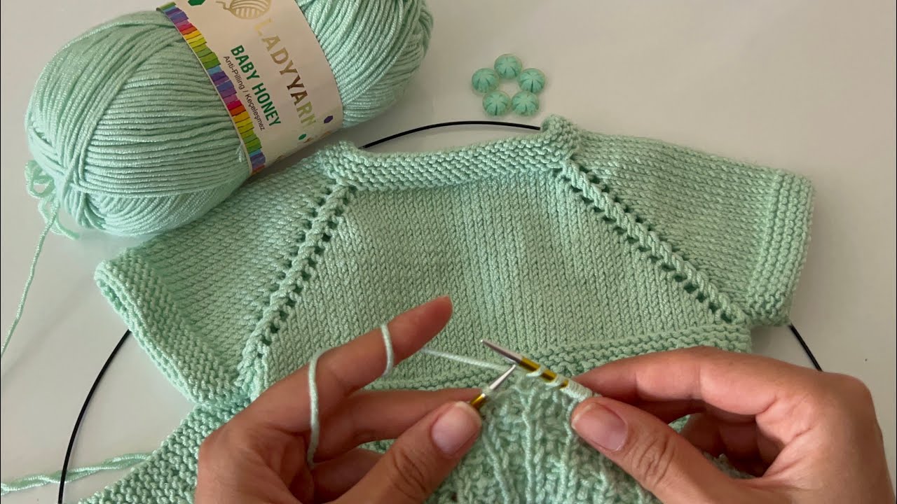 1 YUMAKTAN 1 BEBEK YELEĞİ🌵YAPIMI KOLAY YAKADAN BAŞLAMA BEBEK YELEĞİ ANLATIMI🌵#babyknitting #crochet