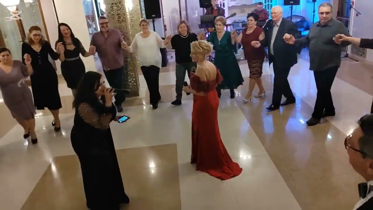 Sa mai dus încă un an 🥰🥰🥰🎼🎶🎹🎸🎤❤️❤️❤️