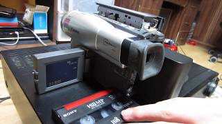 Recording my game console on a Hi8 tape - Very cool
Another video of my EV-S2000, showing that I recorded gameplay from my Nintendo Wii U to a Hi8 tape, and that I can play it in Hi8 camcorders. I also recorded a video chat with The VCR King from my iPad to the Hi8 tape, which is interesting to do. Recording my game console on a Hi8 tape - Very cool
