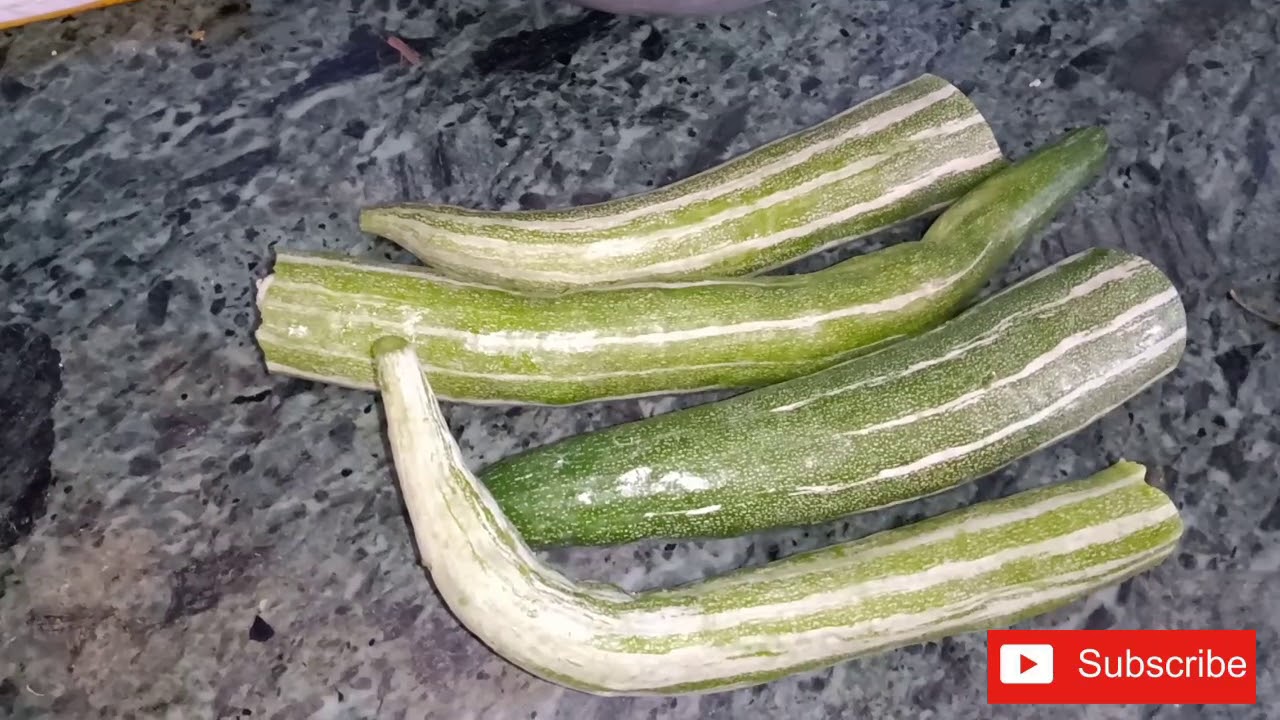 !!!snake gourd recipe in odia!!! ଛଚିନ୍ଦ୍ରା ଭଜା କେବଳ ହଳଦୀ ଗୁଣ୍ଡ ରେ