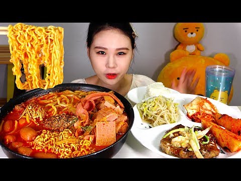 부대찌개 떡갈비 우동사리 라면사리 Budae jjigae(Korean spicy stew), Tteokgalbi, Ramyun, Udon noodles 먹방 Mukbang