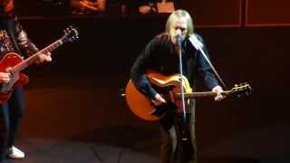 Tom Petty &amp; The Heartbreakers - Time To Move On (Acoustic) - Beacon Theater NY 5-26-13