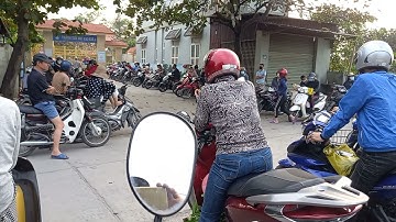 giờ tan trường  / trường tiểu học mạo khê a ..2021... đón con có ý thức của các phụ huynh