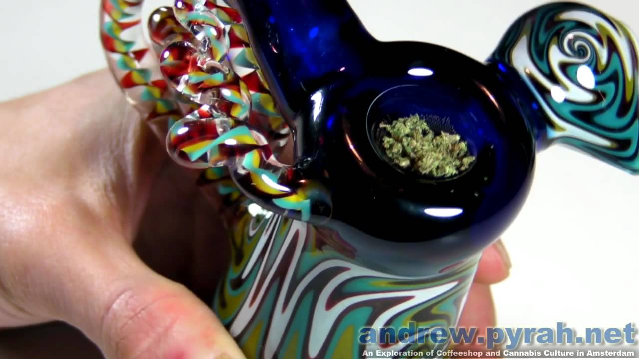My Beautiful New Bubbler from Unikatowe Bonga (Amsterdam Weed Review)