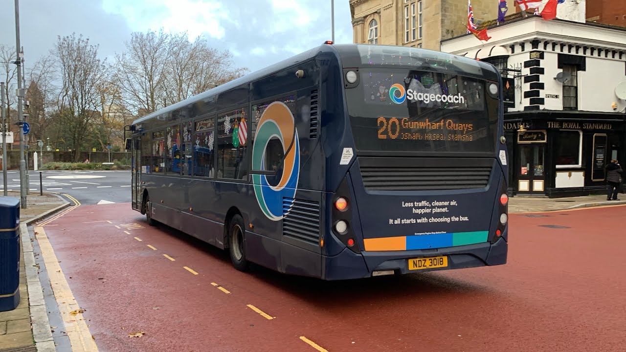 (2025 SANTA BUS!!! 🎄🎅) Stagecoach South E200 MMC 26158 to City Centre on Route 20