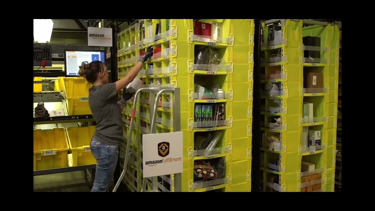 Amazon warehouse order picking robots - YouTube