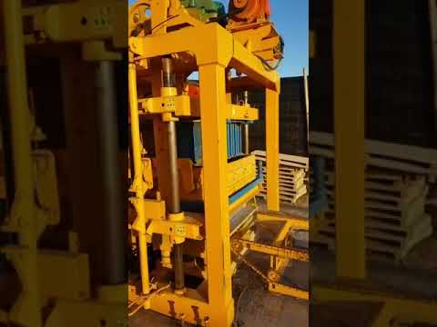 ألة صنع جميع انواع الياجور الاسمنتي   