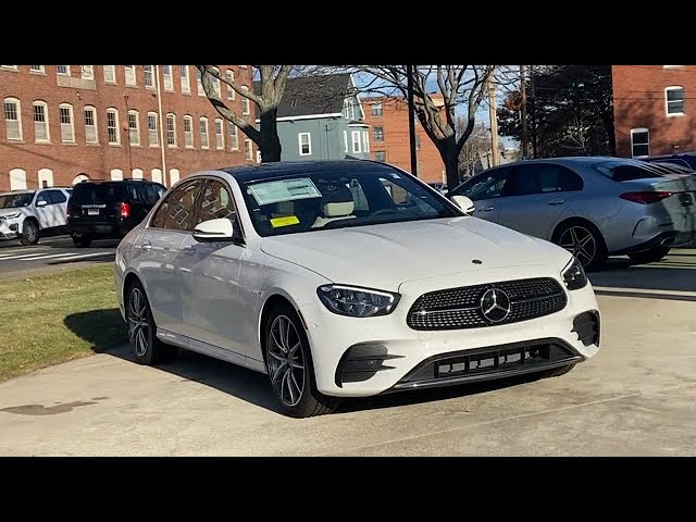 2019 Mercedes E 300 de w213 driven by EQ 