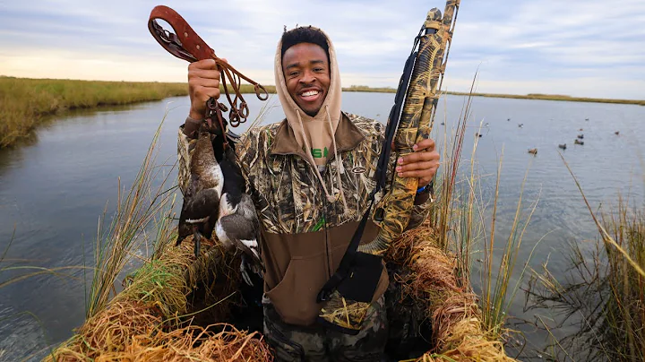 Duck Hunting In Louisiana Marsh 2022 (Catch Clean ...