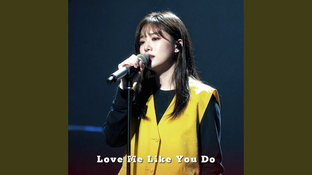 Love Me Like You Do - YouTube