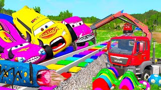 Long Cars vs Funny Cars and Big \& Small: Mcqueen with Spinner Wheels vs Thomas Trains - BeamNG