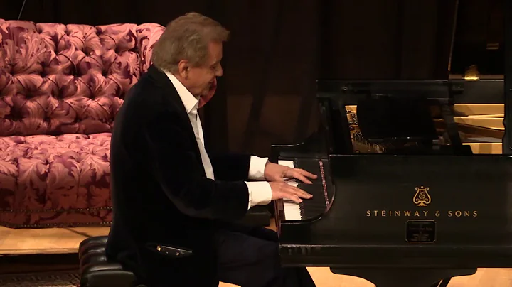 Charles Mink performing "Manhattan" by Rodgers & H...