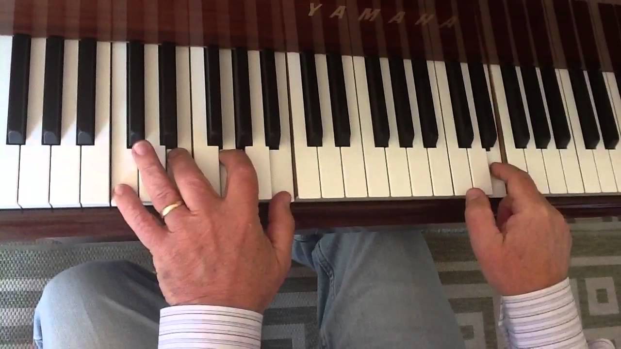 Fast Track Piano - Lesson in a minute #23