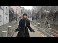Снег в Париже! It is snowing in Paris ! (English subtitles)