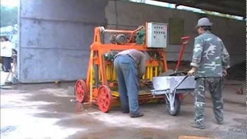 China QMY4-45 automatic mobile concrete hollow block making machine