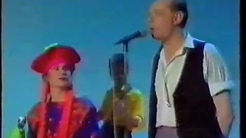 Joe Jackson feat. Elaine Caswell - Happy Ending (ZDF, Flashlights, 1984)