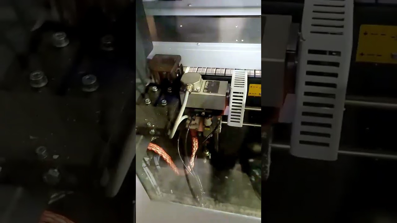 Nika Utilaje | Demonstratie cantuire | Masina de aplicat folie pe cant pentru PAL | Hebrock F5